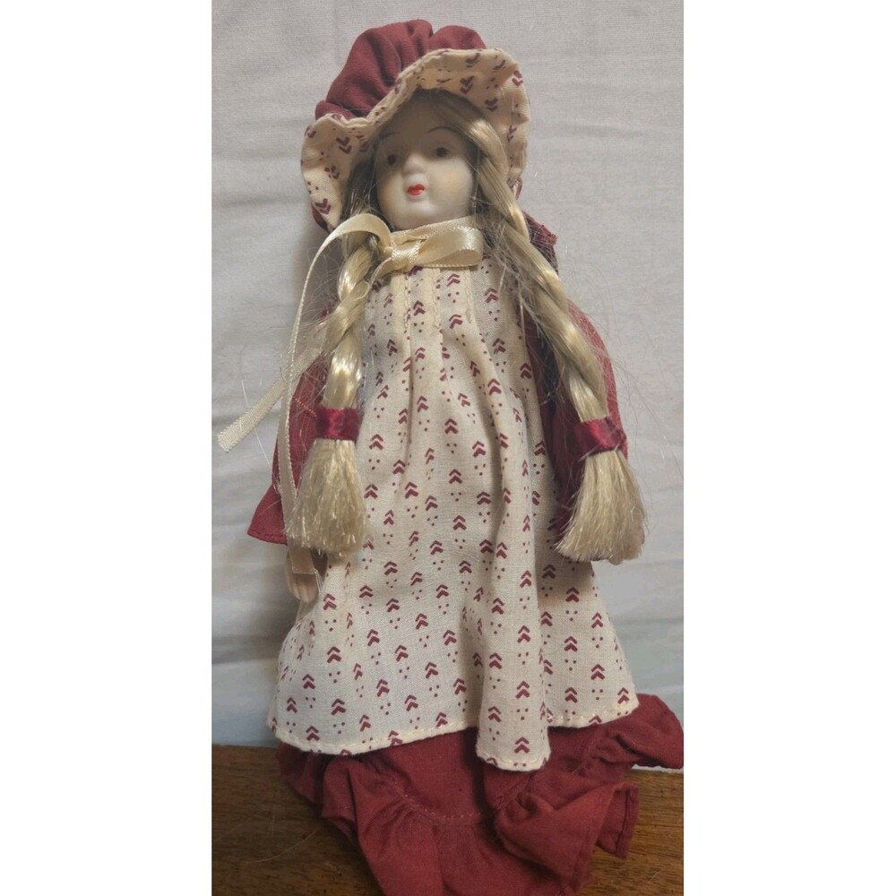 Russ Berrie Barbara Porcelain Doll Country Collectibles Style 1600 Vintage